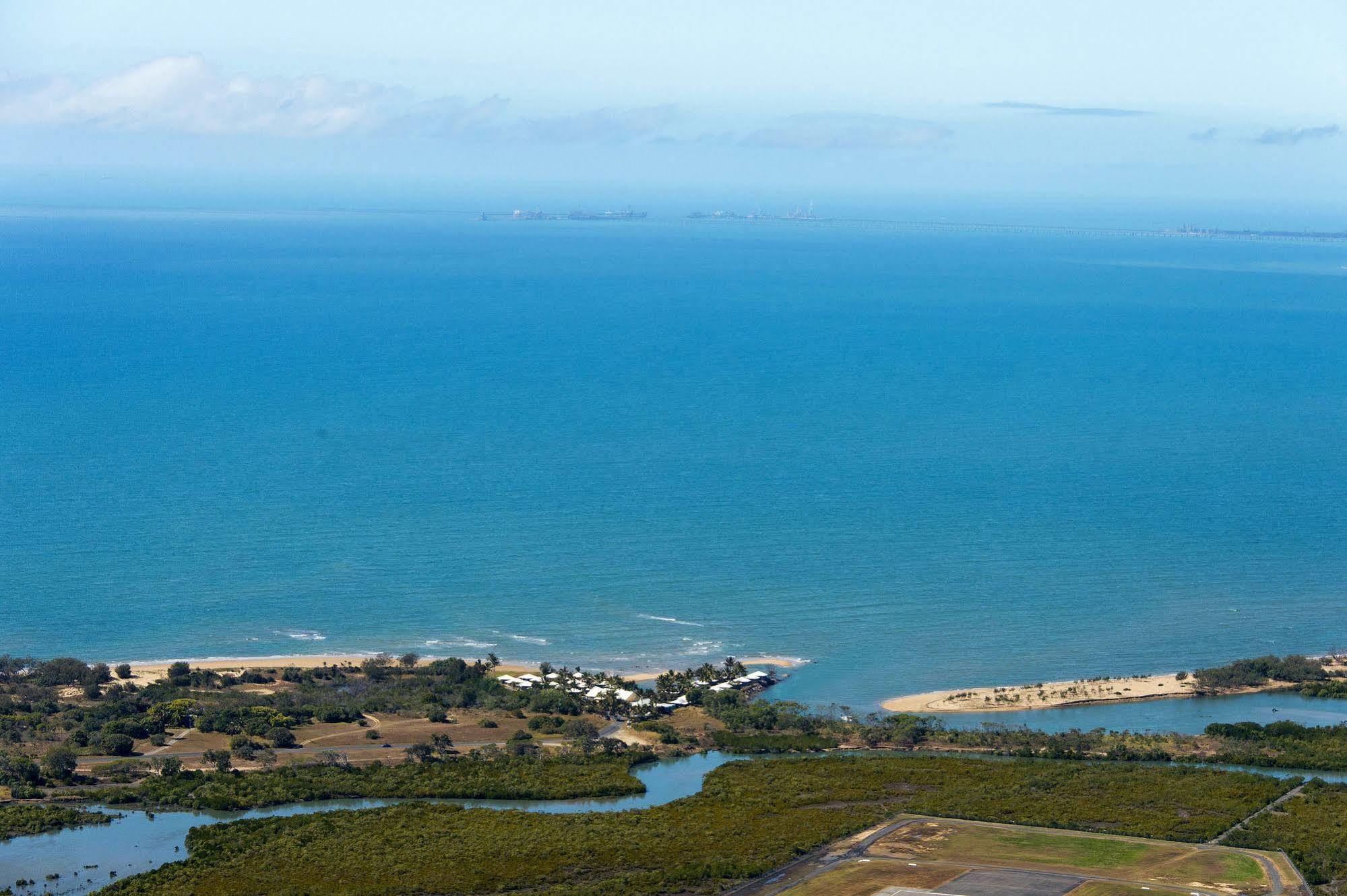 Illawong Beach Resort Mackay Exterior foto